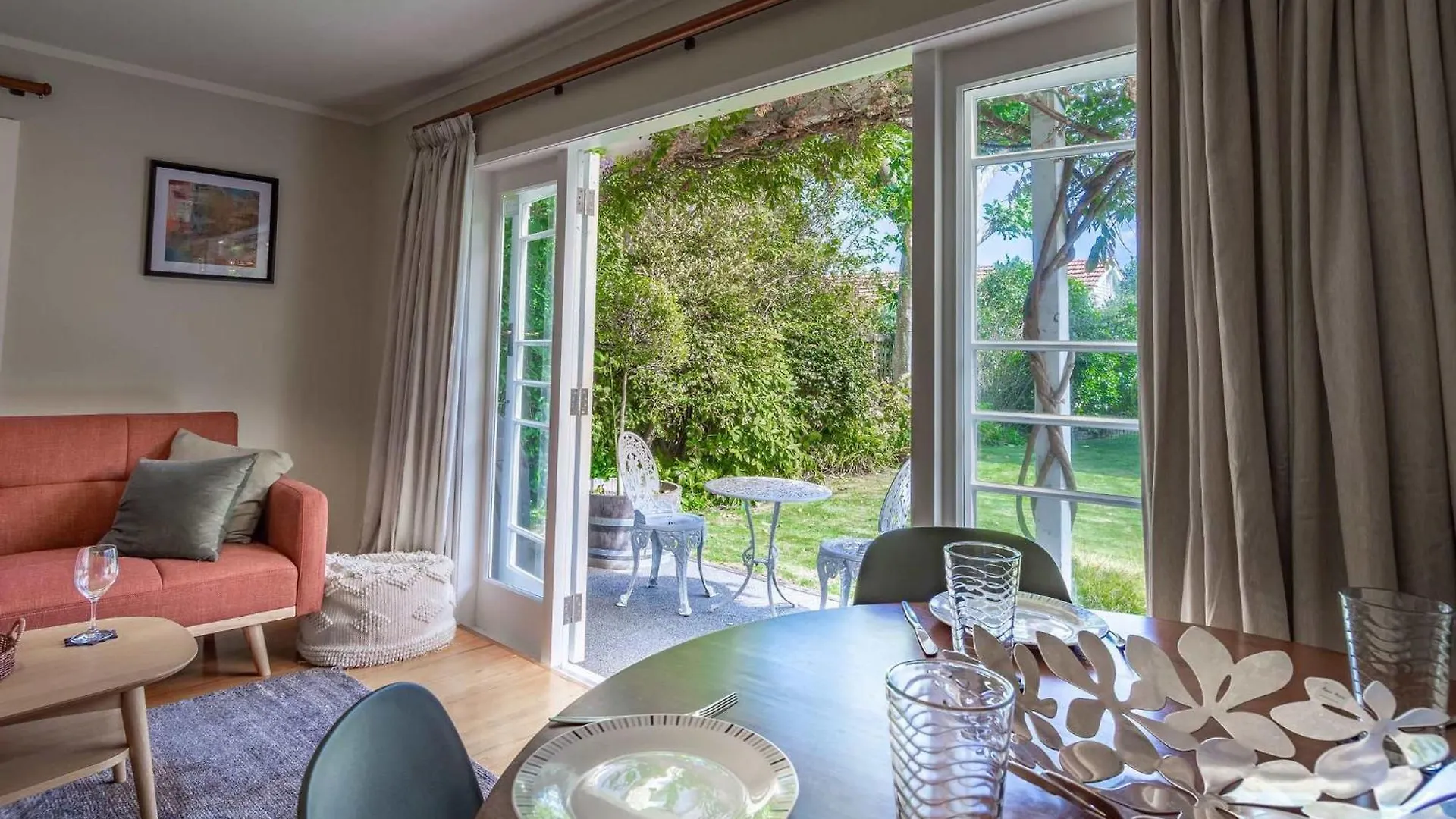 Appartement Black Cottage - Beautiful Central Cottage For Two Rotorua